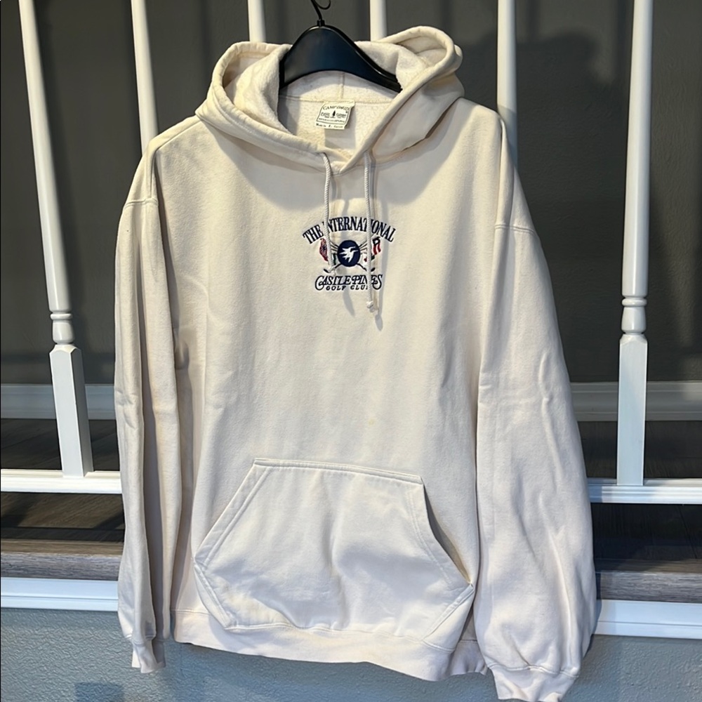 The International Golf Sweatshirt